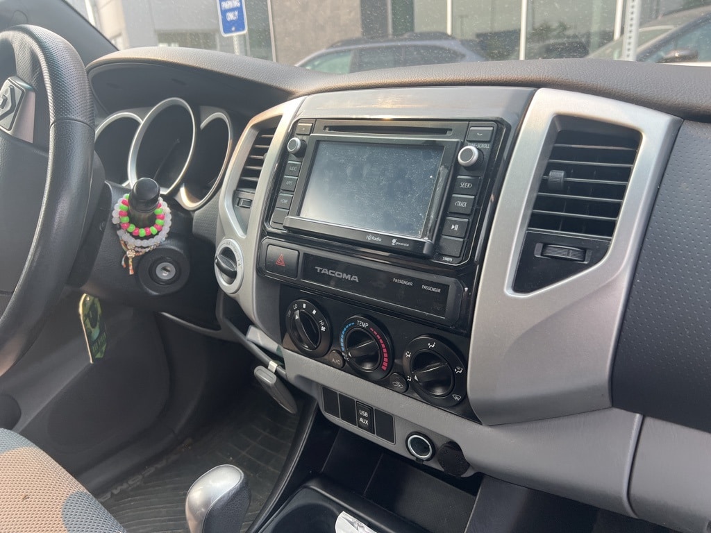 Used 2015 Toyota Tacoma Base with VIN 3TMLU4EN9FM204217 for sale in Moorhead, Minnesota