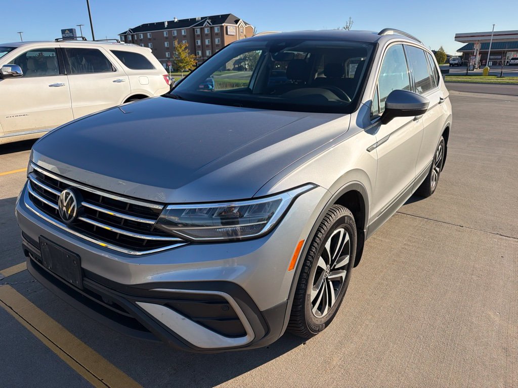 Used 2022 Volkswagen Tiguan S with VIN 3VV0B7AX2NM016706 for sale in Moorhead, MN