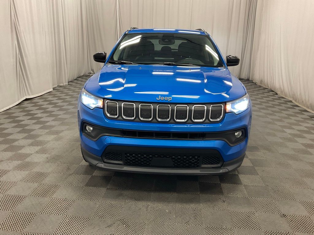 2022 Jeep Compass Latitude Lux Altitude photo 2