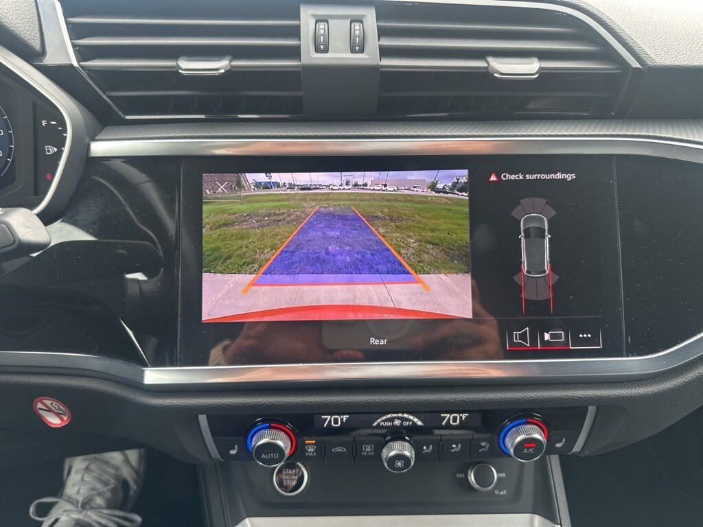2023 Audi Q3 45 TFSI S line Premium photo 4