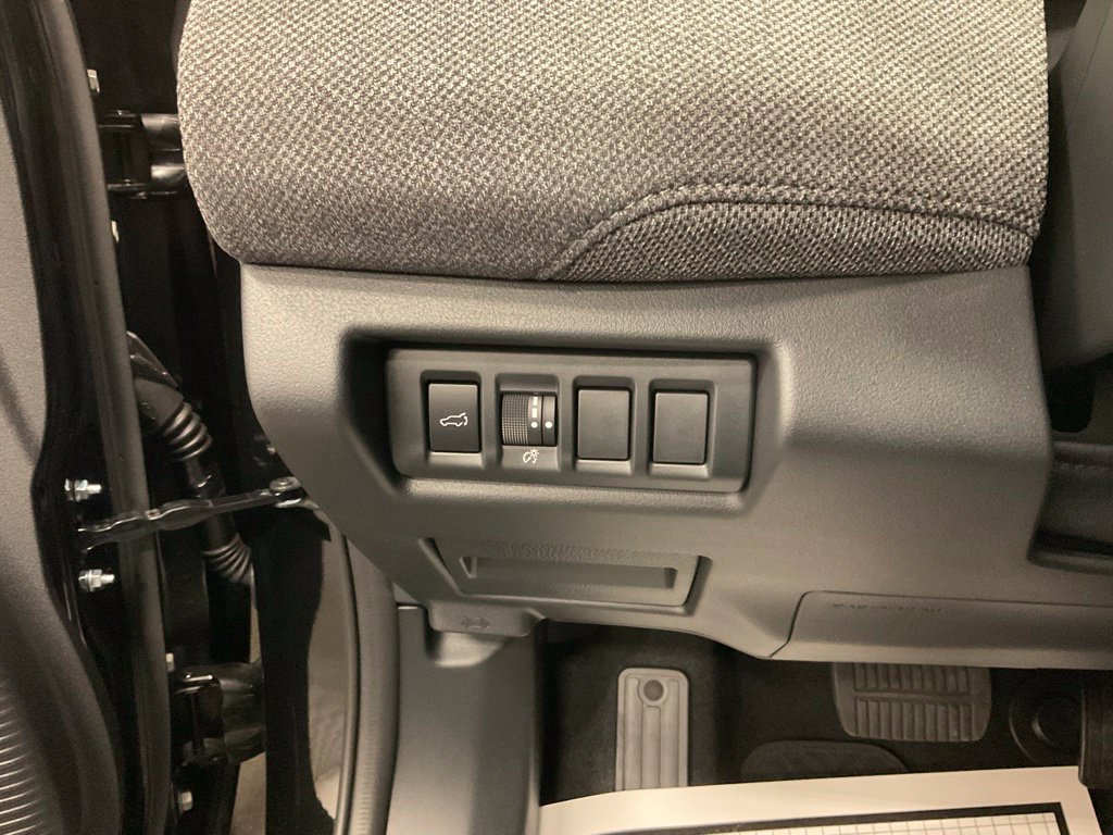 2026 Subaru Outback Limited - Photo 13
