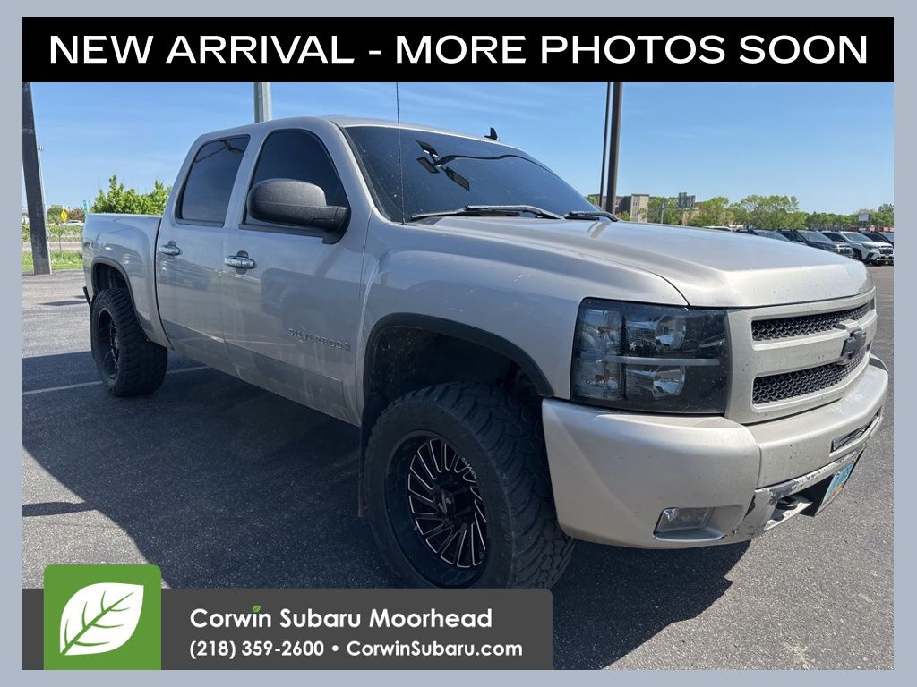 2009 Chevrolet Silverado 1500 1LT 4X4 Crew Cab's photo