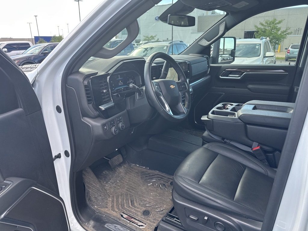 Used 2025 Chevrolet Silverado 3500HD LT with VIN 1GC4KTE78SF129462 for sale in Moorhead, Minnesota
