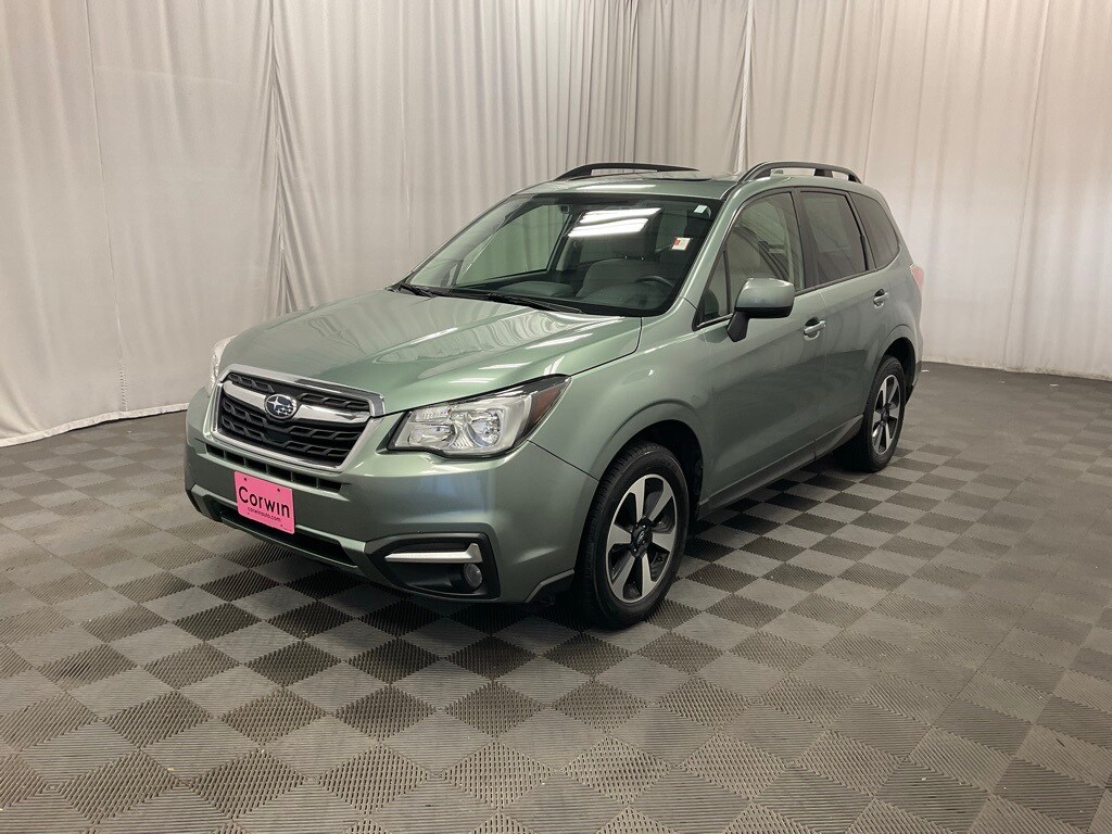 2018 Subaru Forester 2.5i Premium photo 4