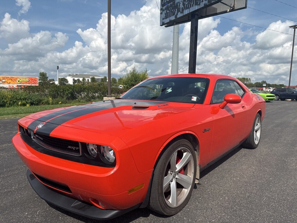 2008 Dodge Challenger SRT8 photo 4