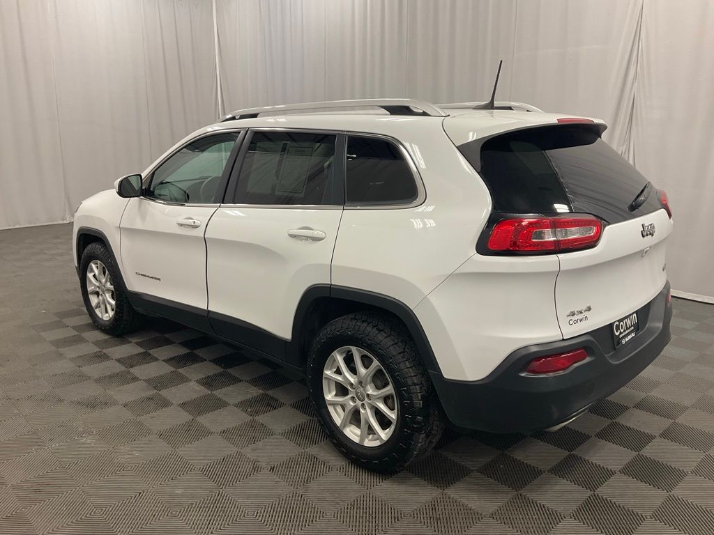 2017 Jeep Cherokee Latitude photo 4