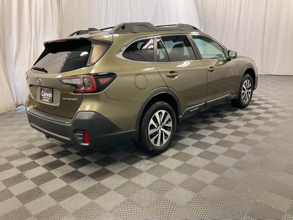Used 2020 Subaru Outback Premium with VIN 4S4BTACC6L3109685 for sale in Moorhead, Minnesota