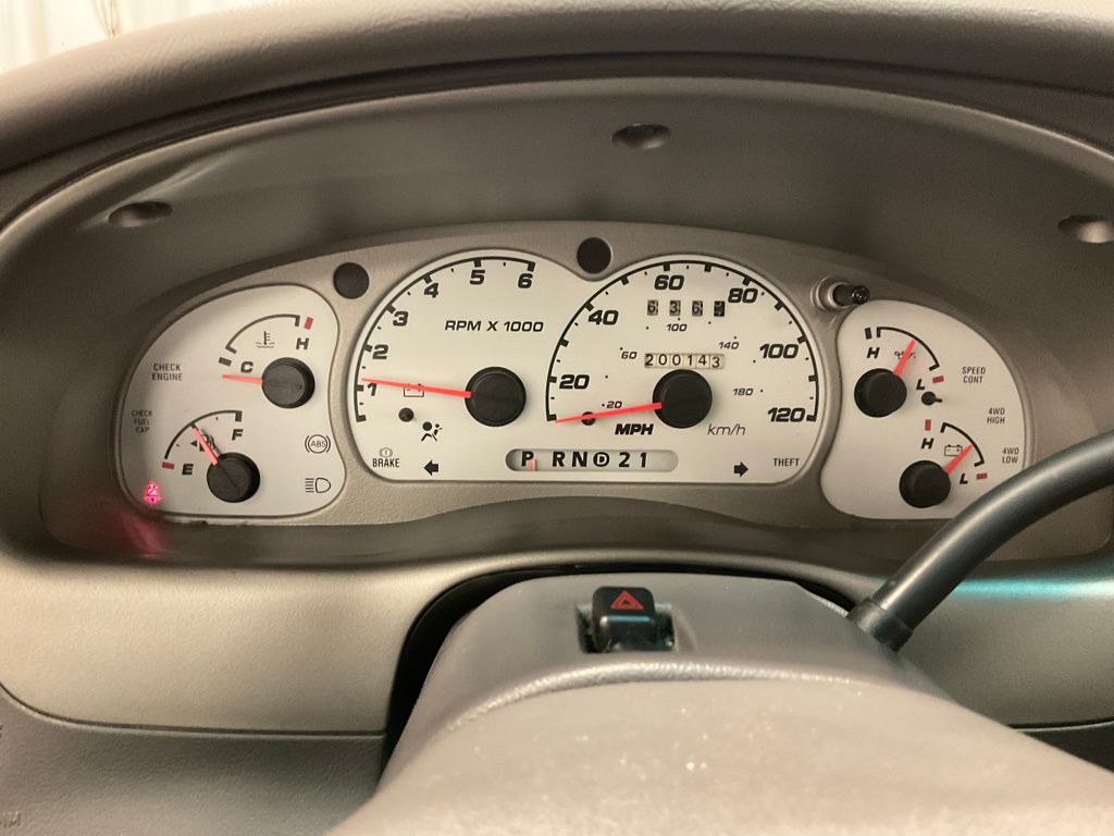 Used 2001 Ford Explorer Sport Trac Base with VIN 1FMZU77E41UC55584 for sale in Moorhead, Minnesota