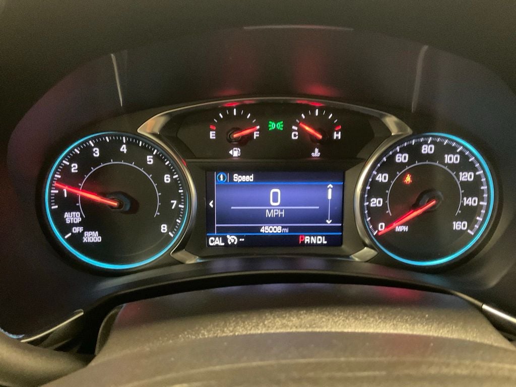 Used 2022 Chevrolet Equinox LT with VIN 3GNAXUEV6NL245012 for sale in Moorhead, Minnesota
