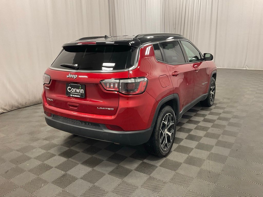 2024 Jeep Compass Limited photo 3