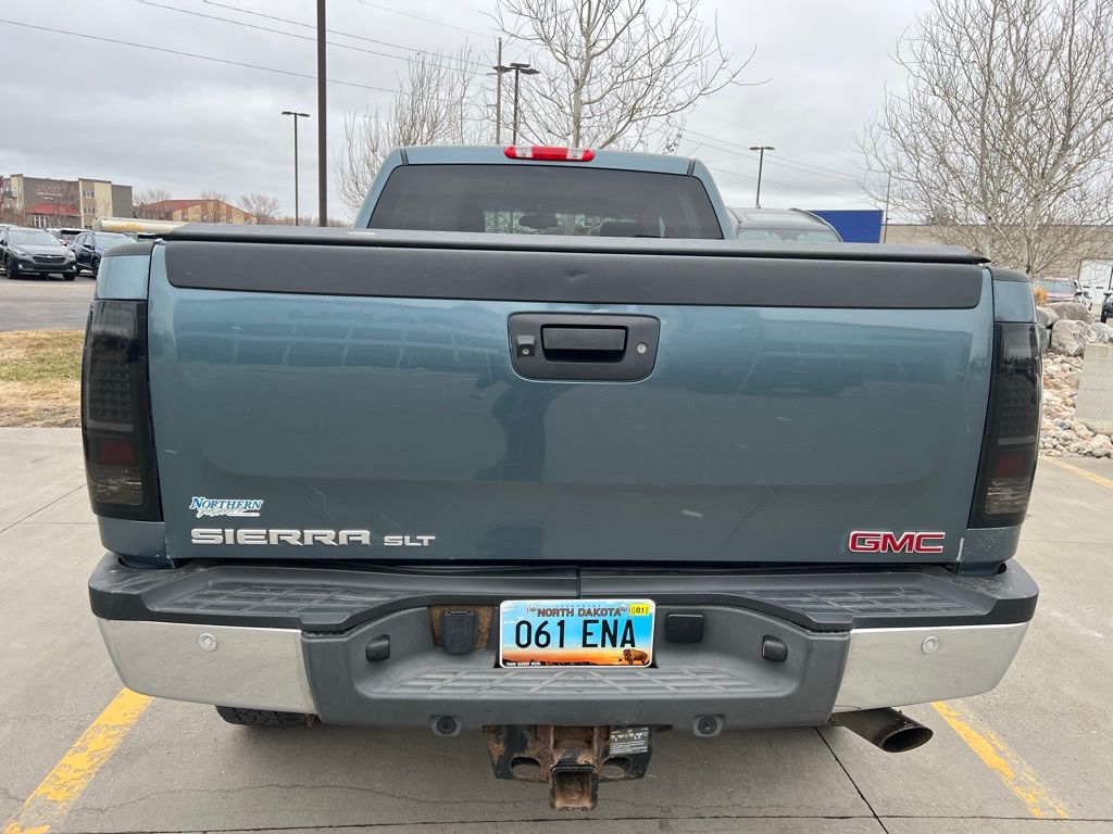 Used 2014 GMC Sierra 2500HD SLT with VIN 1GT121EG4EF183336 for sale in Moorhead, MN