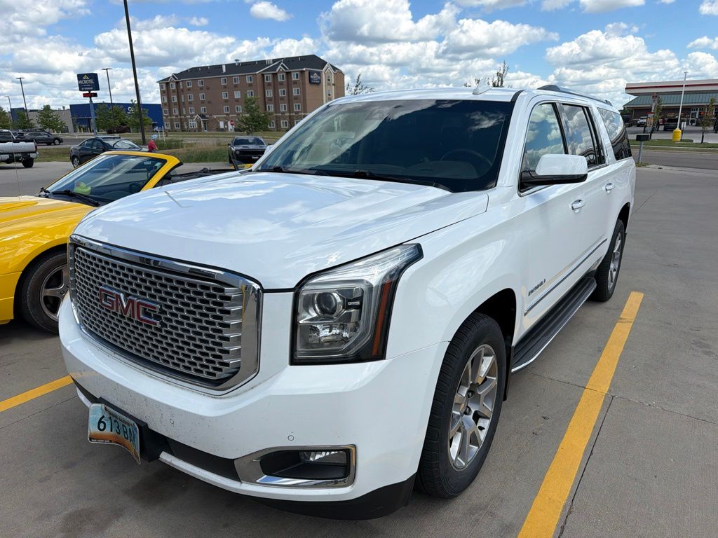 Used 2015 GMC Yukon XL Denali with VIN 1GKS2JKJ4FR688852 for sale in Moorhead, Minnesota