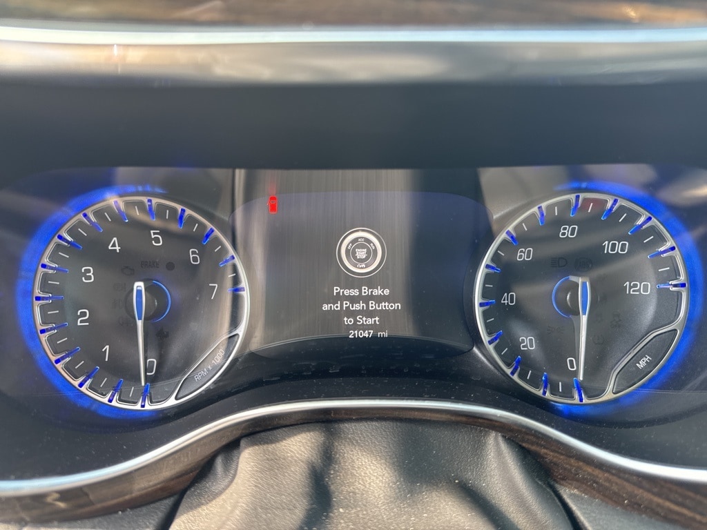 Used 2021 Chrysler Pacifica Limited with VIN 2C4RC3GG0MR527244 for sale in Moorhead, Minnesota