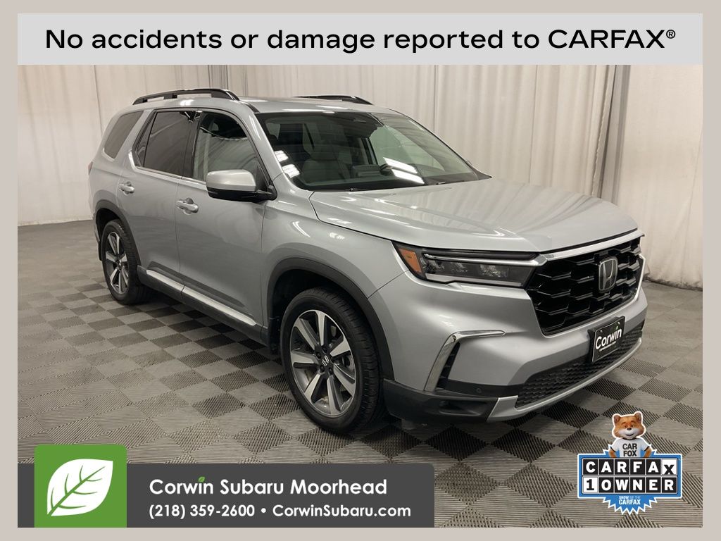 2023 Honda Pilot Touring's photo