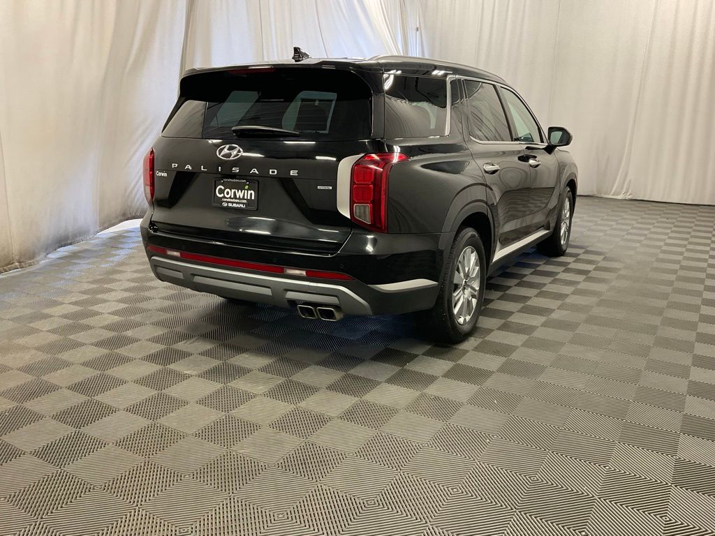 Used 2025 Hyundai Palisade SEL with VIN KM8R2DGE1SU865805 for sale in Moorhead, Minnesota