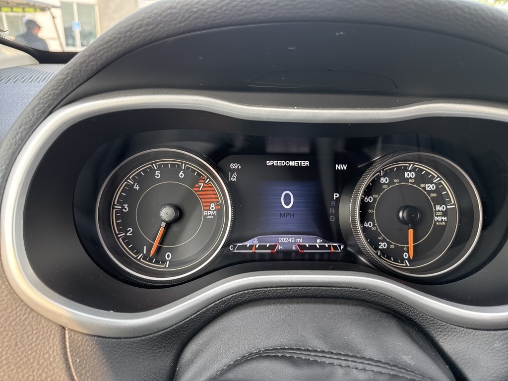 Used 2018 Jeep Cherokee Trailhawk with VIN 1C4PJMBXXJD563788 for sale in Moorhead, Minnesota