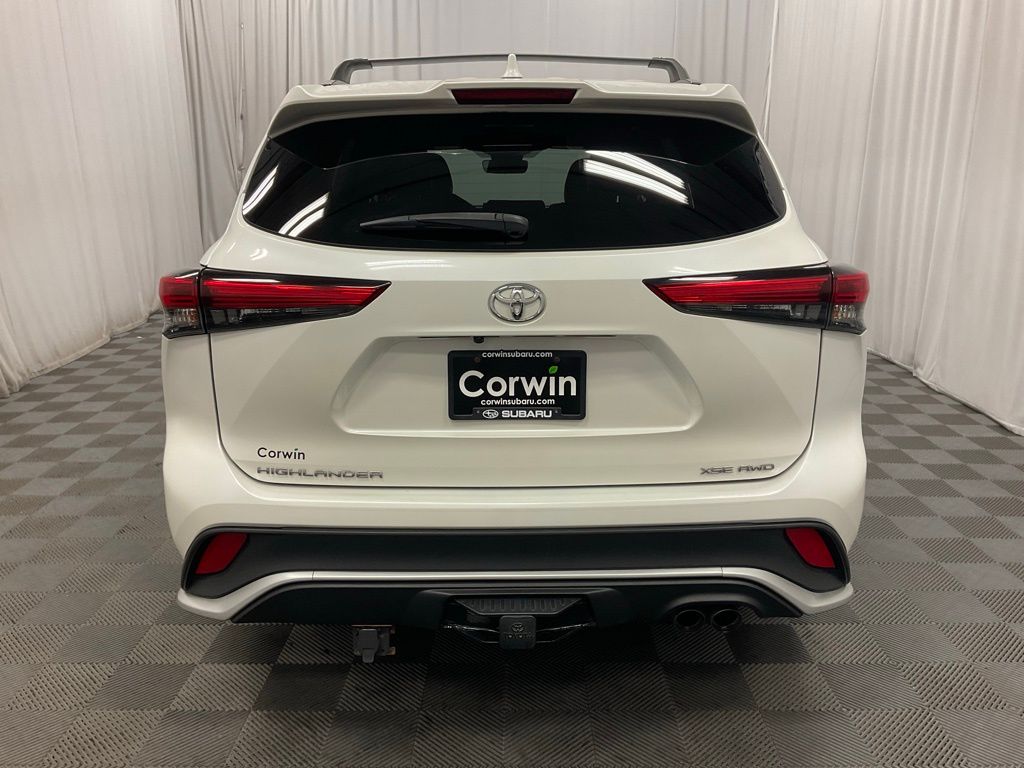 2021 Toyota Highlander XSE photo 2