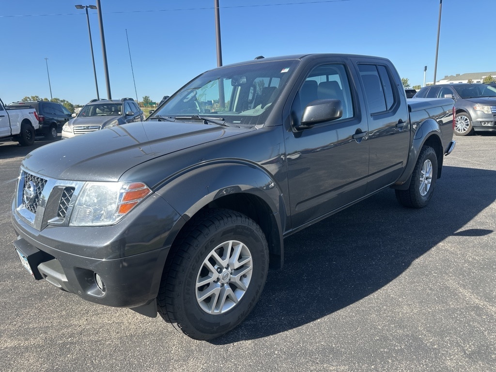 Used 2014 Nissan Frontier SV with VIN 1N6AD0EV8EN735023 for sale in Moorhead, Minnesota