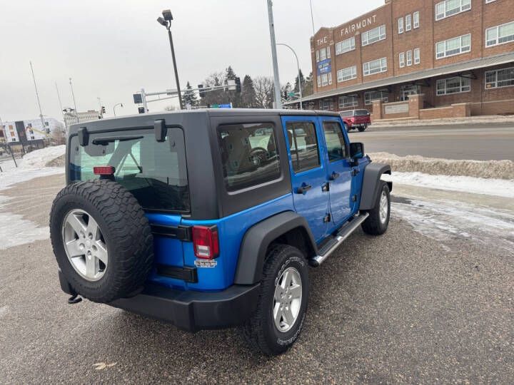 2015 Jeep Wrangler Unlimited Sport photo 2