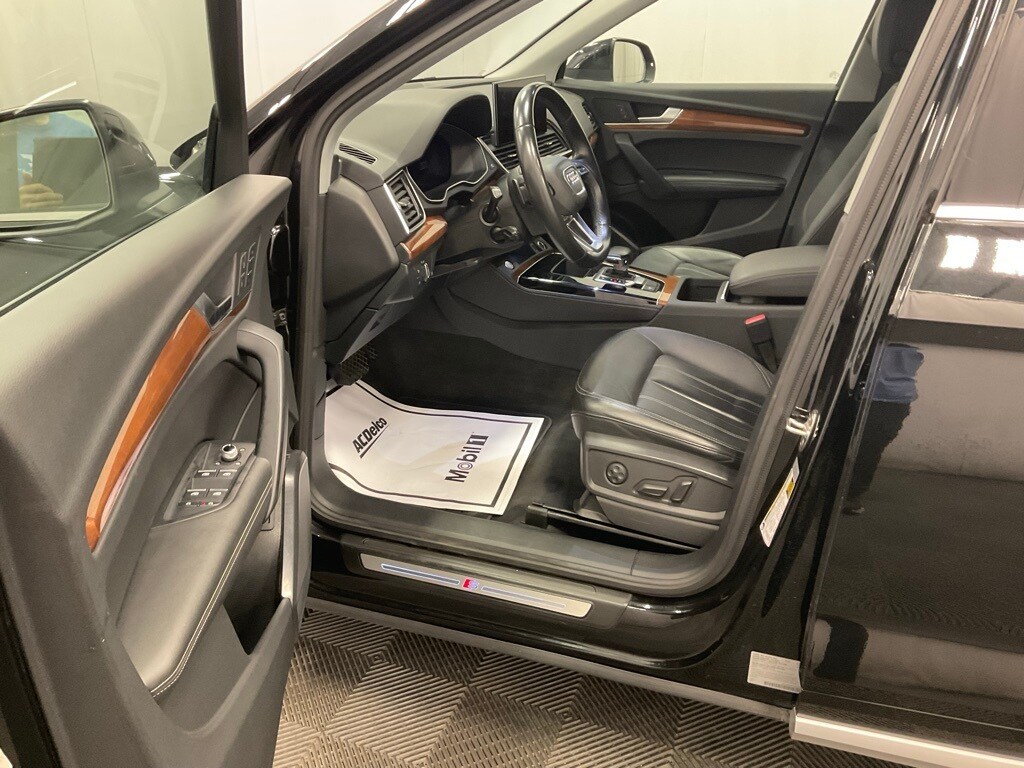 2022 Audi Q5 45 S line Premium photo 4