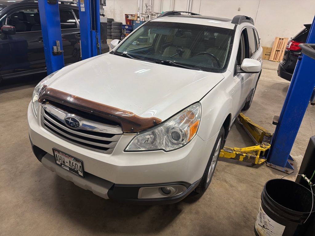 Used 2010 Subaru Outback I Limited with VIN 4S4BRCKC3A3357949 for sale in Moorhead, Minnesota