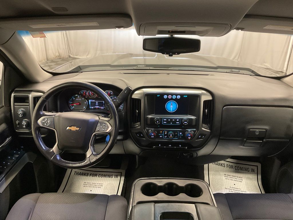 Used 2018 Chevrolet Silverado 1500 LT with VIN 3GCUKRECXJG526149 for sale in Moorhead, Minnesota