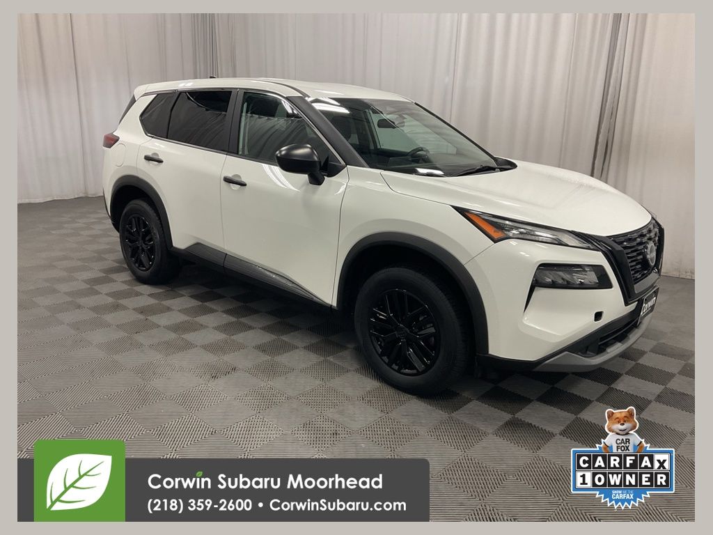 2023 Nissan Rogue S's photo