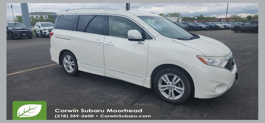 2013 Nissan Quest's photo