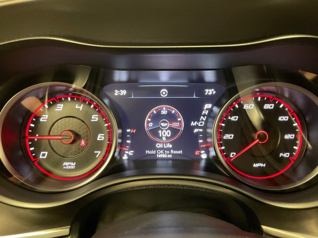 Used 2019 Dodge Charger SXT with VIN 2C3CDXJG8KH541113 for sale in Moorhead, Minnesota