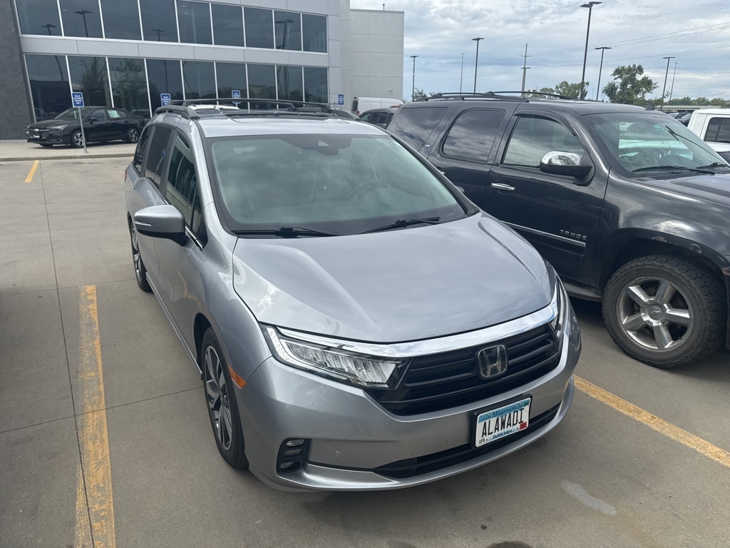Used 2022 Honda Odyssey Touring with VIN 5FNRL6H89NB001491 for sale in Moorhead, Minnesota
