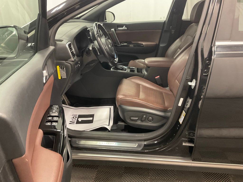 2017 Kia Sportage SX Turbo photo 2