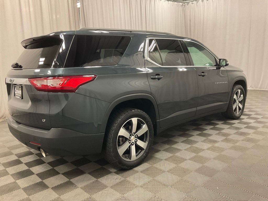 Used 2019 Chevrolet Traverse 3LT with VIN 1GNEVHKWXKJ143386 for sale in Moorhead, Minnesota