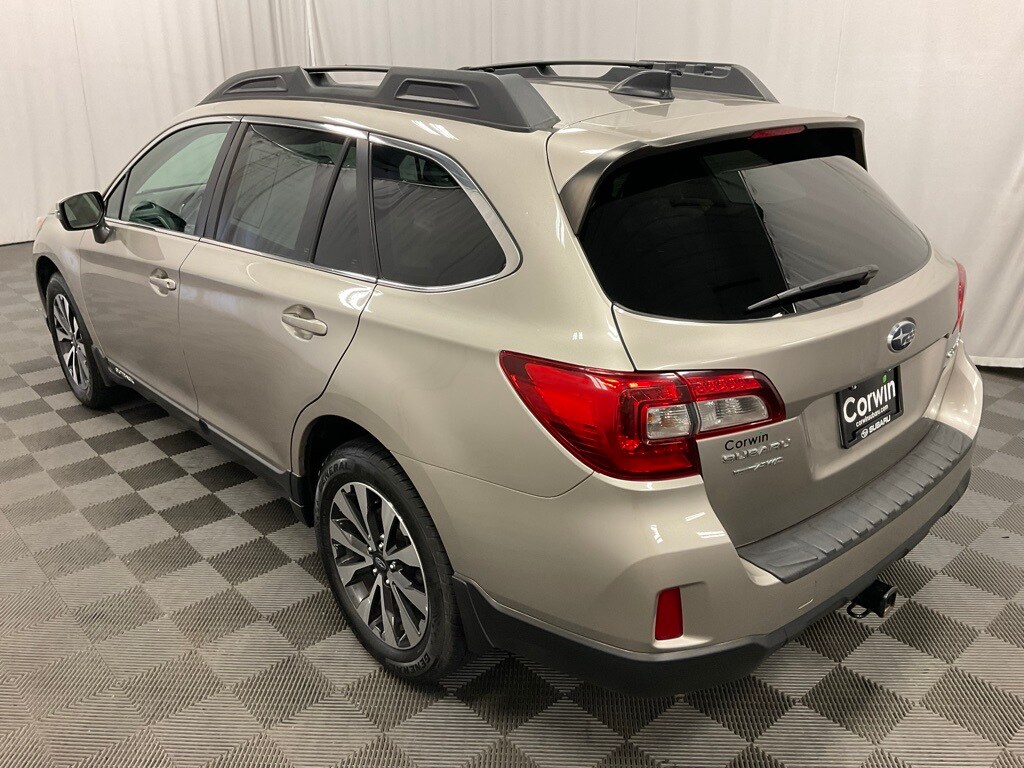 2016 Subaru Outback 2.5i Limited photo 4