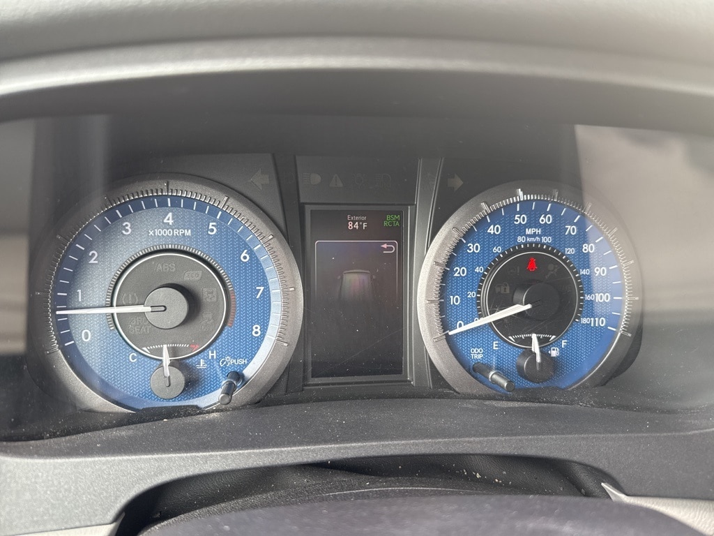 Used 2019 Toyota Sienna XLE with VIN 5TDYZ3DC3KS003909 for sale in Moorhead, Minnesota