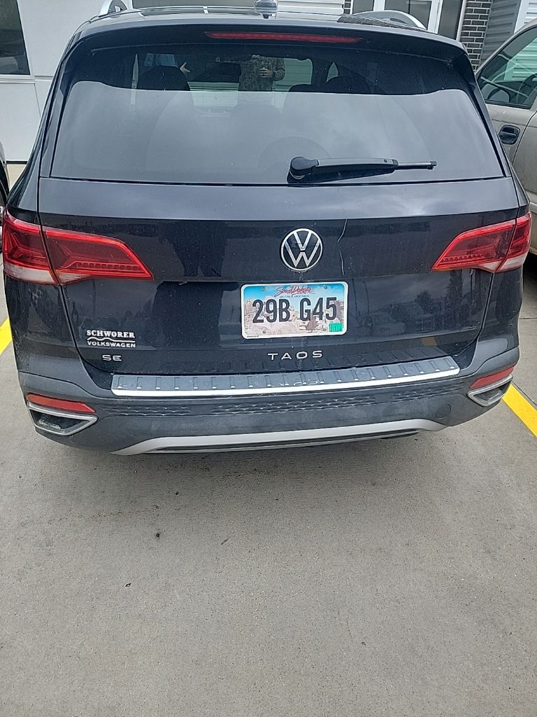 Used 2022 Volkswagen Taos SE with VIN 3VVRX7B27NM036574 for sale in Moorhead, Minnesota