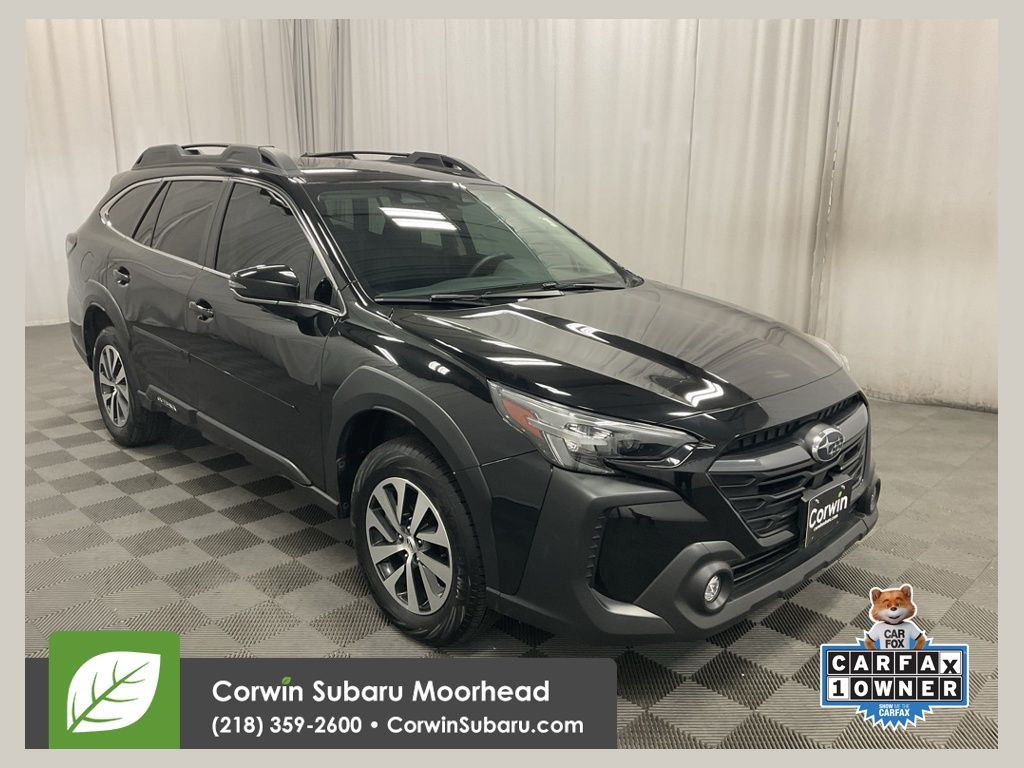 2024 Subaru Outback Premium's photo