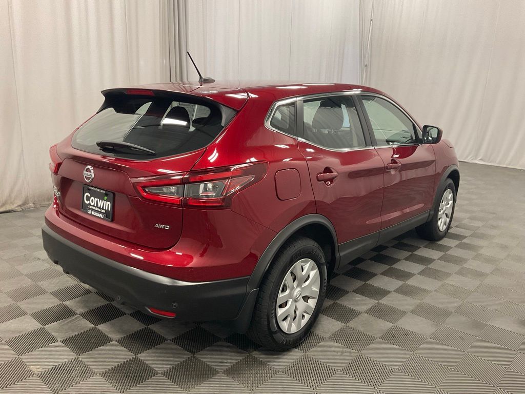 Used 2020 Nissan Rogue Sport S with VIN JN1BJ1CWXLW389147 for sale in Moorhead, Minnesota