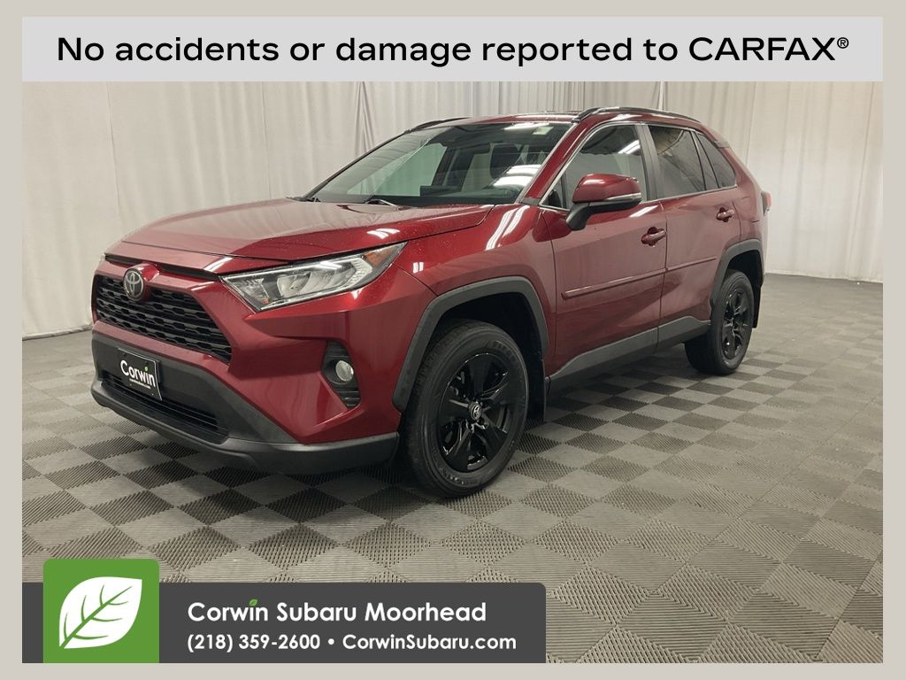 2020 Toyota RAV4 XLE's photo