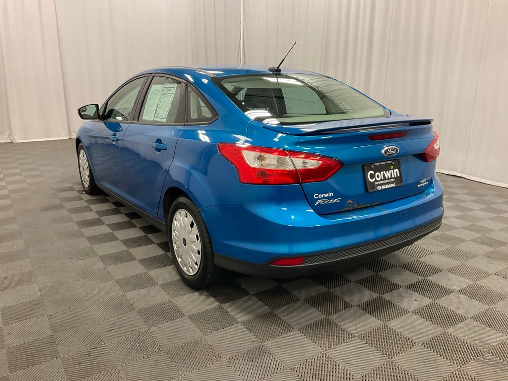 2013 Ford Focus SE photo 4