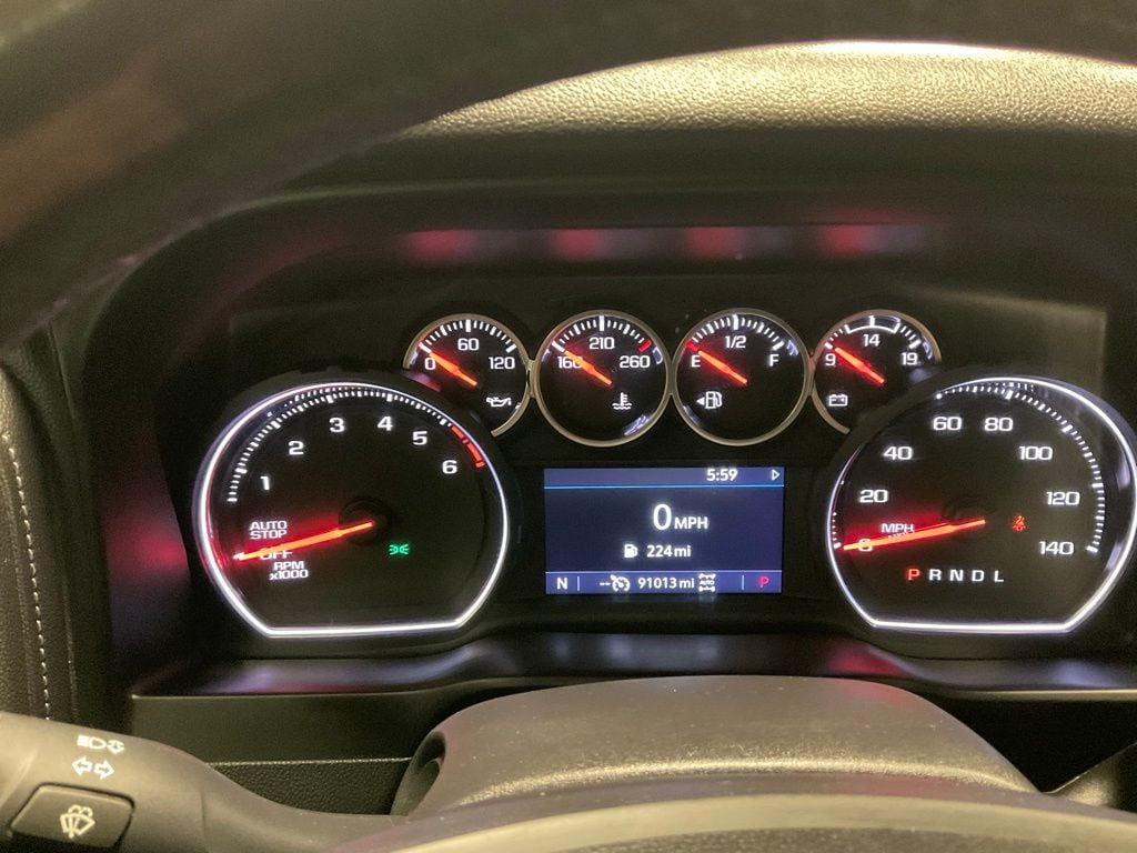 Used 2021 Chevrolet Silverado 1500 RST with VIN 3GCUYEET3MG194048 for sale in Moorhead, Minnesota