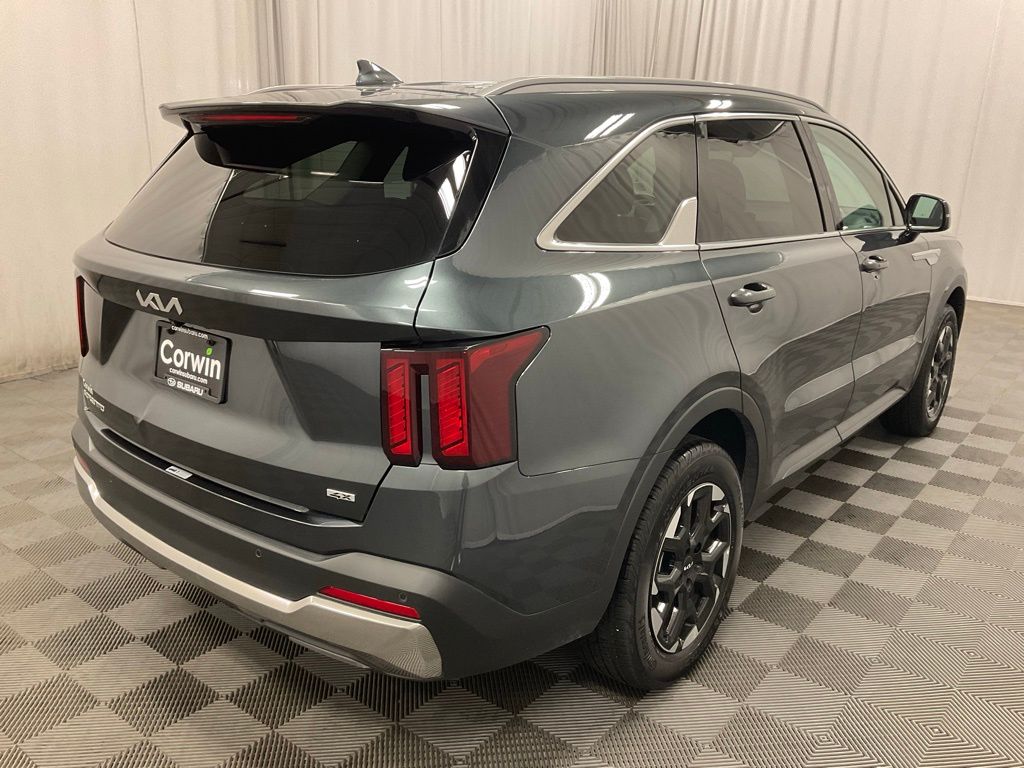 Used 2024 Kia Sorento S with VIN 5XYRLDJC6RG274101 for sale in Moorhead, Minnesota