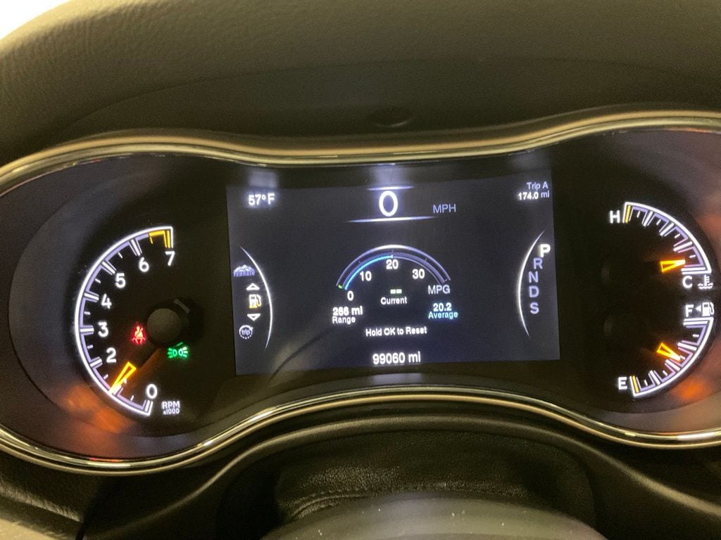 Used 2015 Jeep Grand Cherokee Limited with VIN 1C4RJFBG6FC812766 for sale in Moorhead, Minnesota