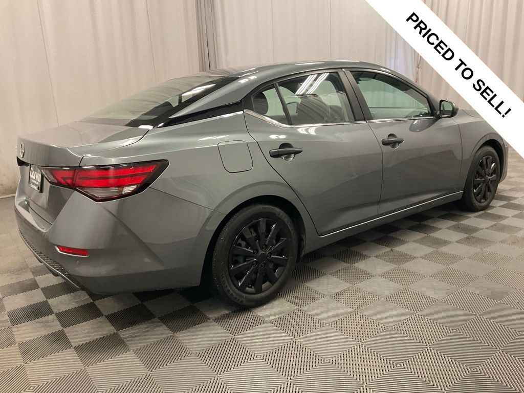 Used 2024 Nissan Sentra S with VIN 3N1AB8BV7RY288465 for sale in Moorhead, Minnesota