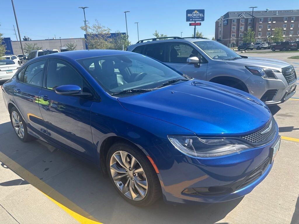 Used 2015 Chrysler 200 S Sedan