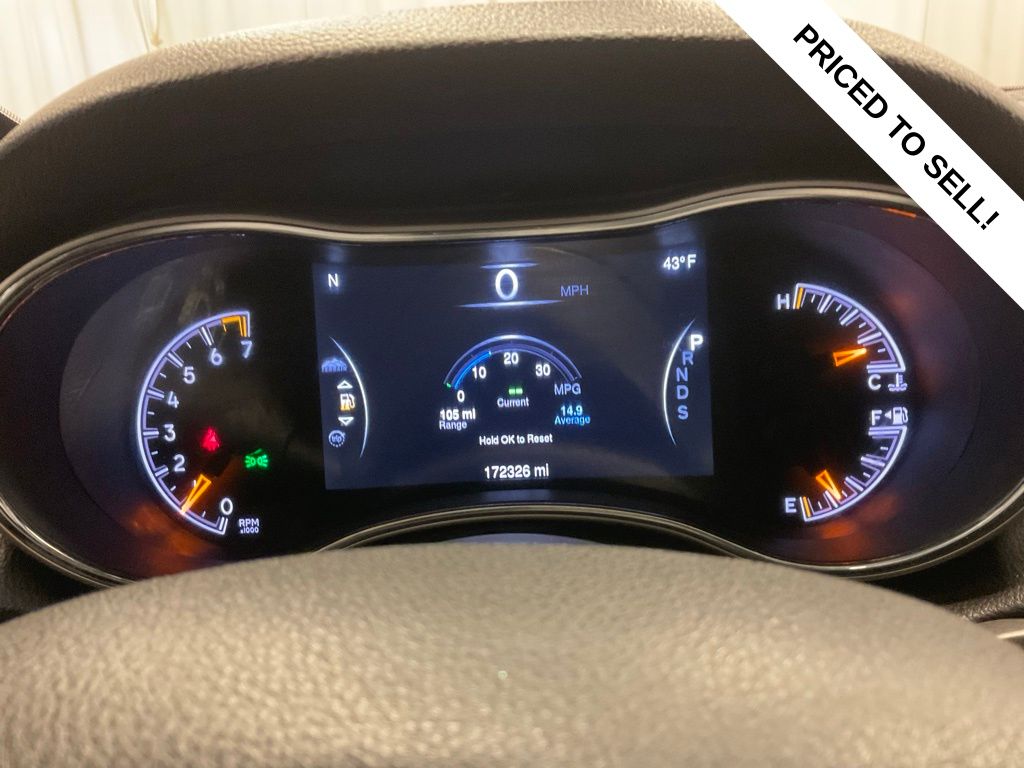 Used 2014 Jeep Grand Cherokee Limited with VIN 1C4RJFBG3EC567746 for sale in Moorhead, Minnesota