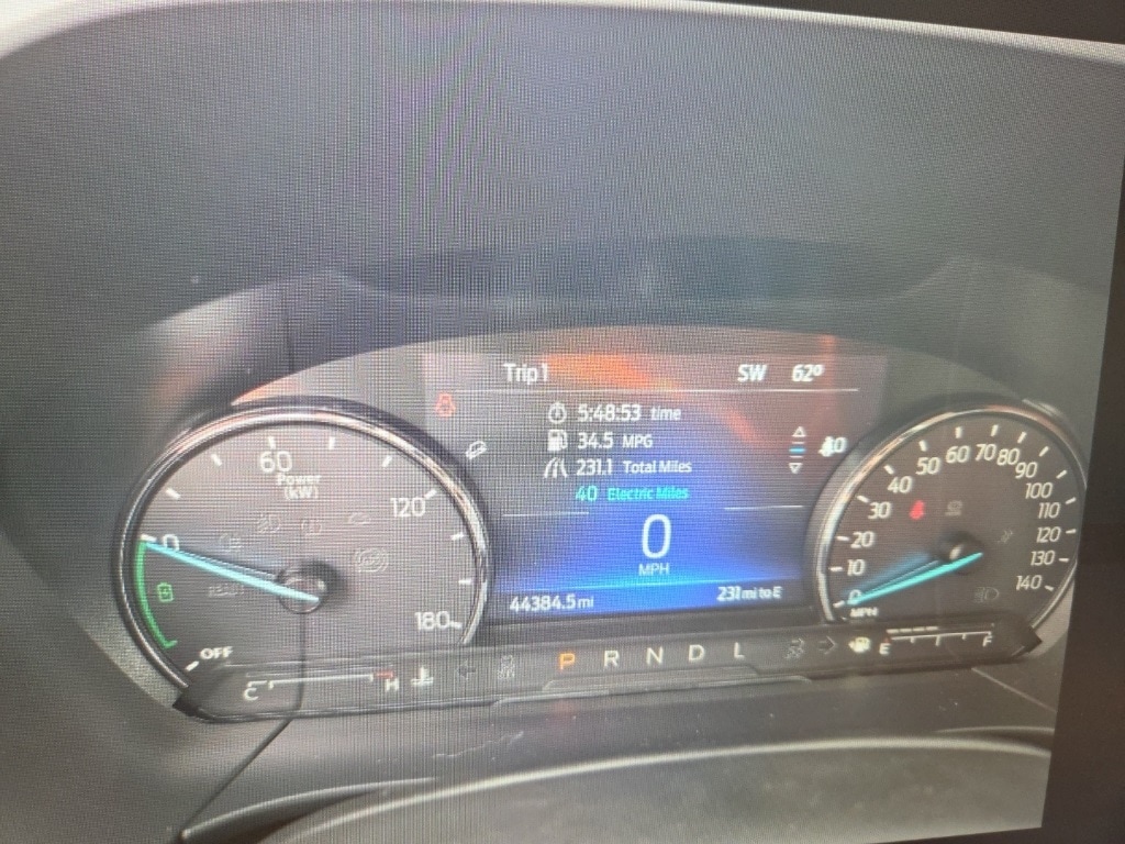 Used 2022 Ford Escape SE with VIN 1FMCU9BZ5NUA64113 for sale in Moorhead, Minnesota