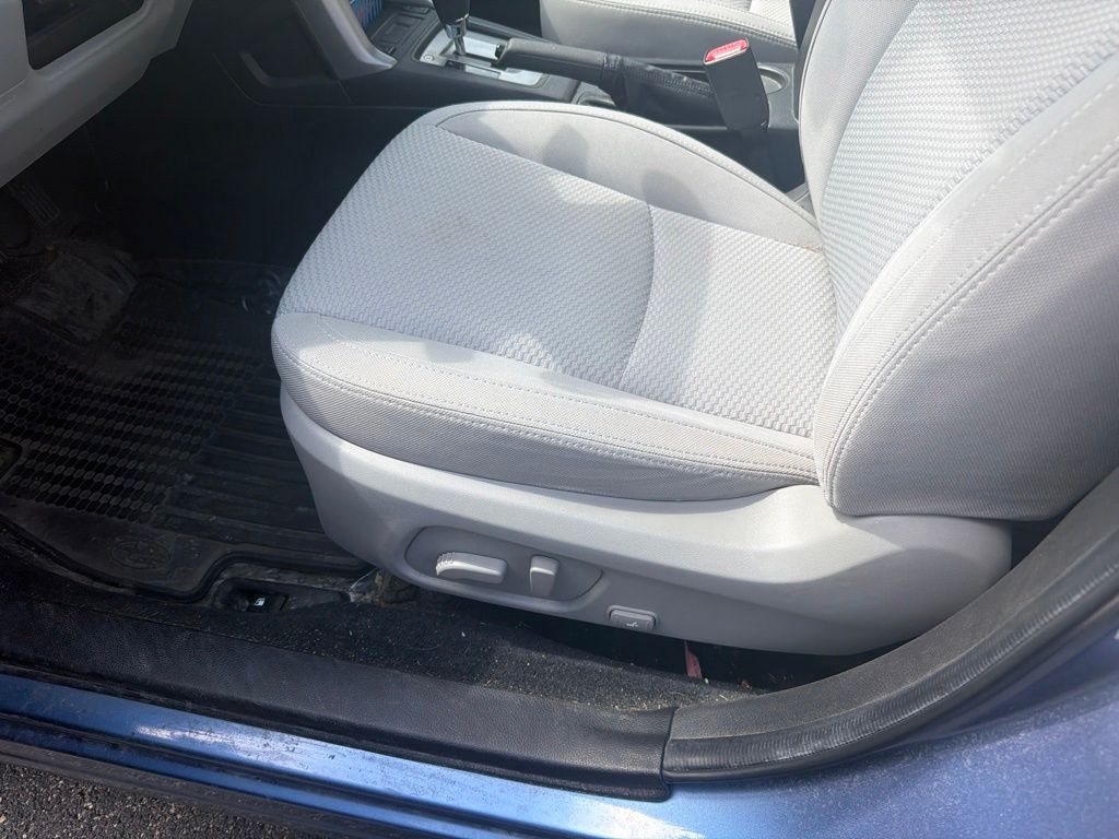 Used 2015 Subaru Forester i Premium with VIN JF2SJADC9FH532536 for sale in Moorhead, MN