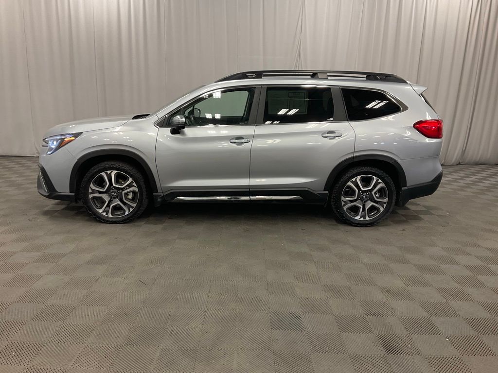 2023 Subaru Ascent Limited photo 2