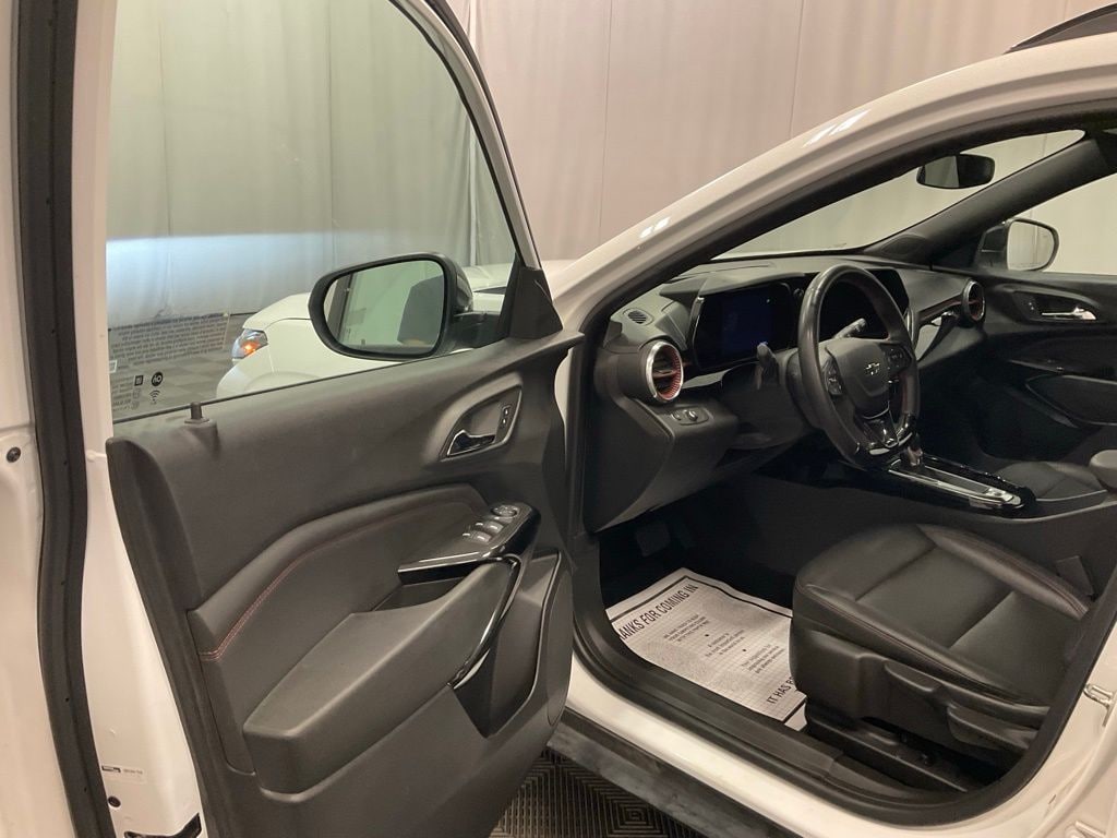 Used 2024 Chevrolet Trax 2RS SUV