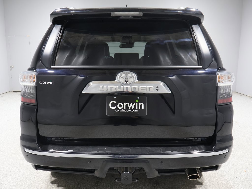 2022 Toyota 4Runner Limited photo 3